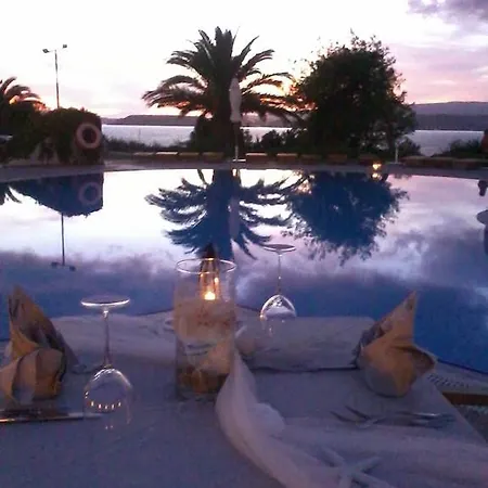 מלון Enalion Suites