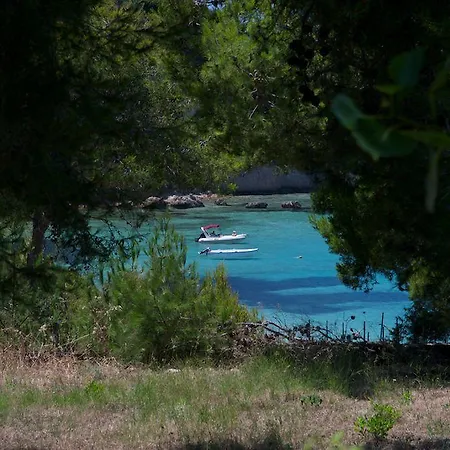 Enalion Suites מלון