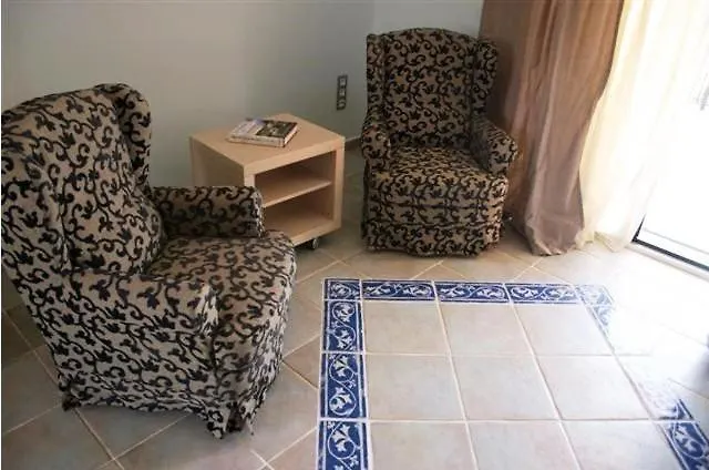 Отель Enalion Suites Ласси