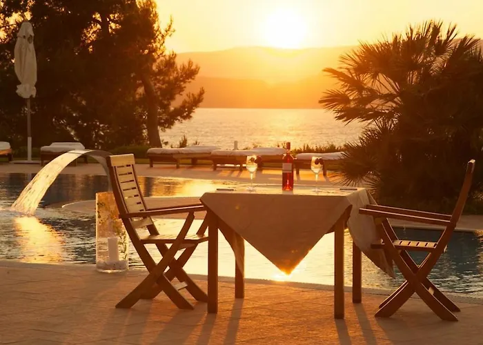 Отель Enalion Suites Ласси