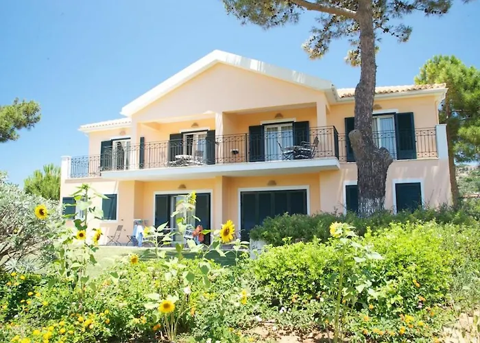 Enalion Suites Отель