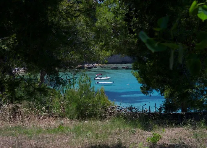 Enalion Suites Отель