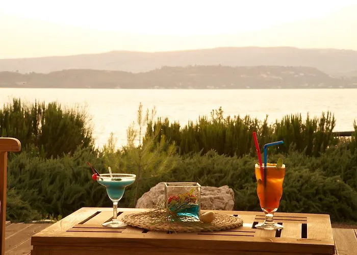 Отель Enalion Suites